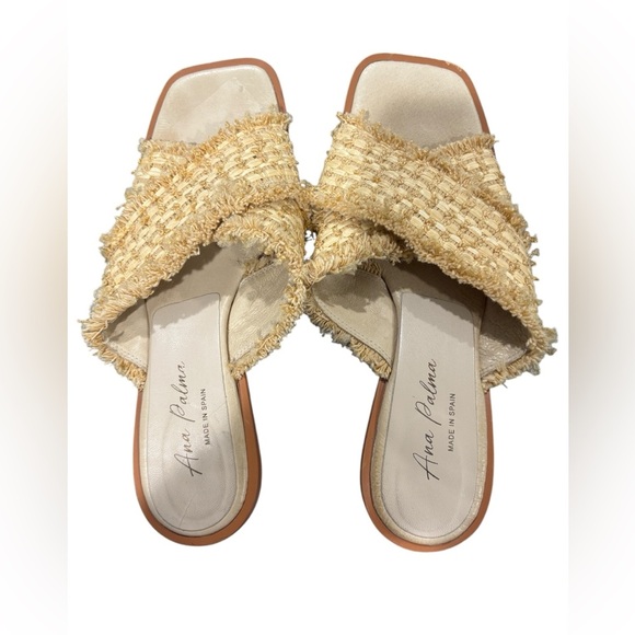 Ana Palma Made in Spain Woven Kitten Heel Sandal Neutral Designer Size 38 US 7 - Picture 1 of 6
